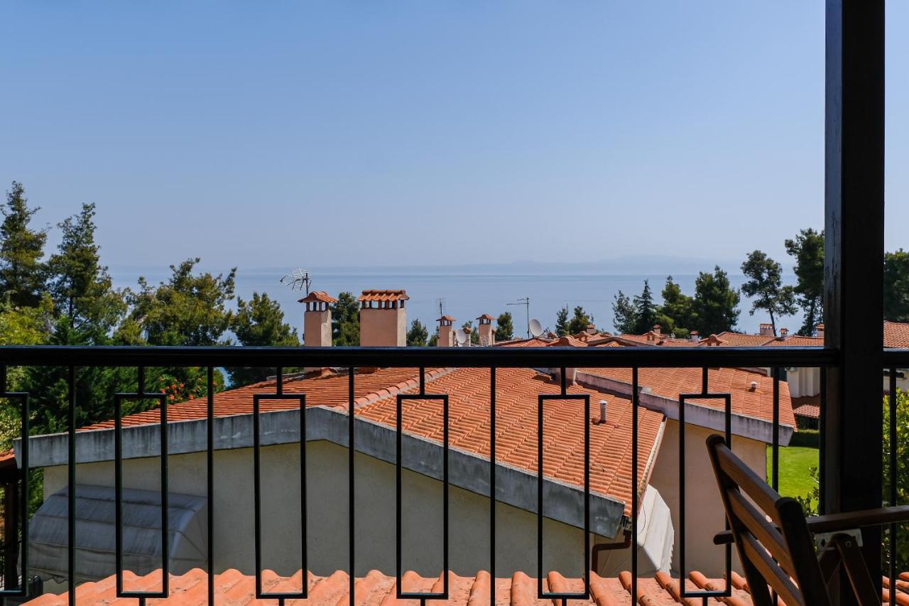 Dekalo Seaside Villa, Kryopigi Exteriör bild